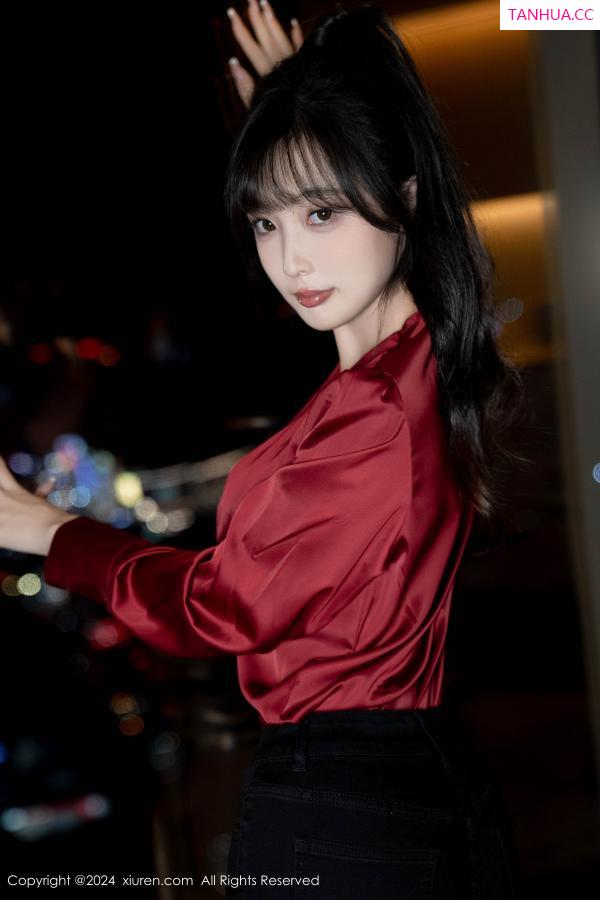 林星阑  [XiuRen]高清写真图 2024.10.16 No.9299 林星阑 黑丝美腿第20张图片